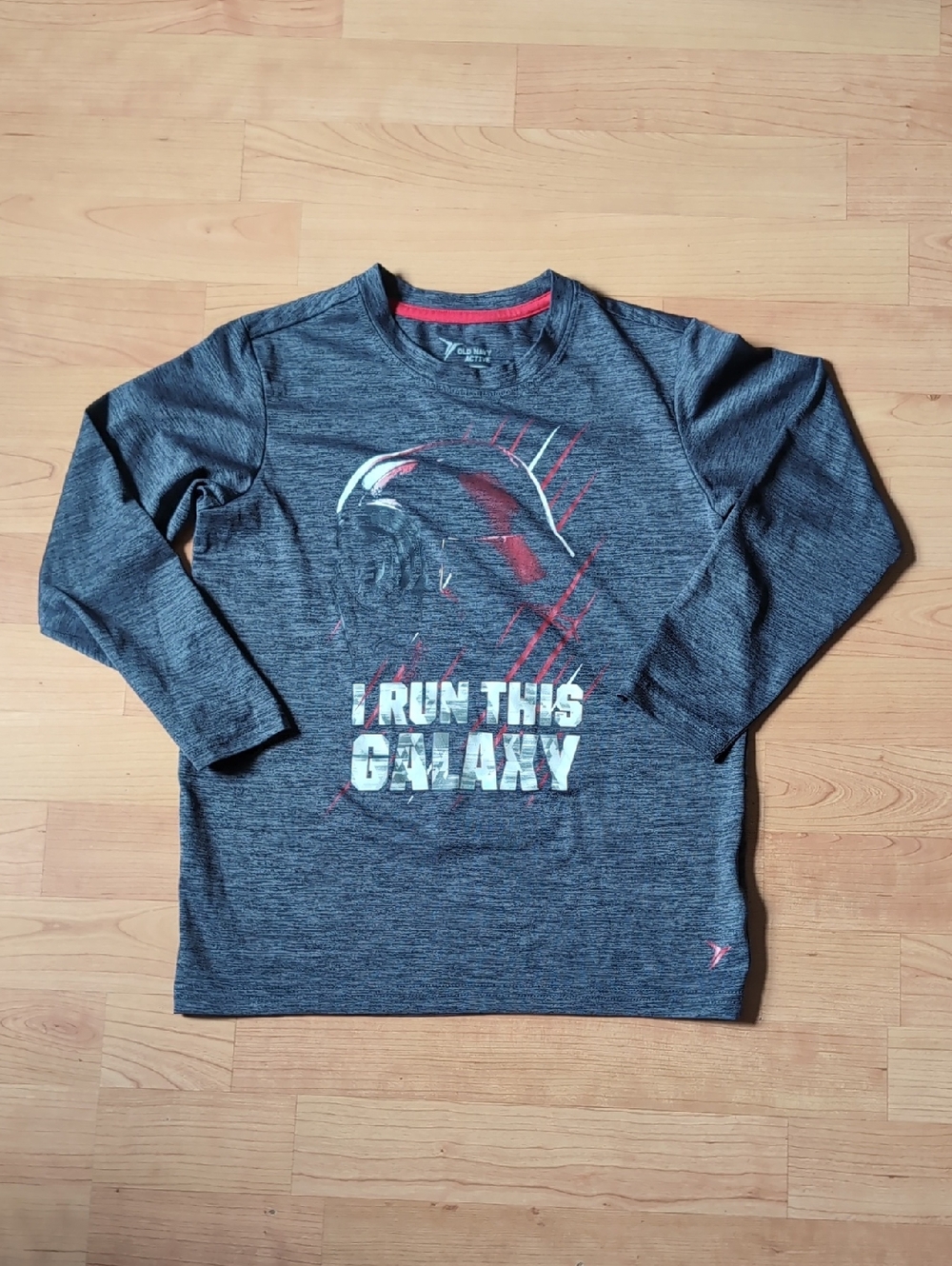 Old Navy Active Boys Star Wars Kylo Ren "I Run This Galaxy" Long Sleeve T-Shirt